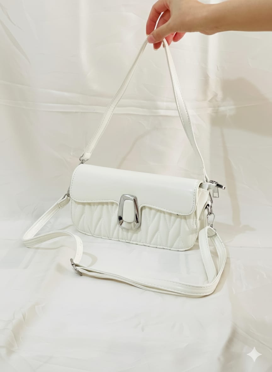 Qualited Cross body bag